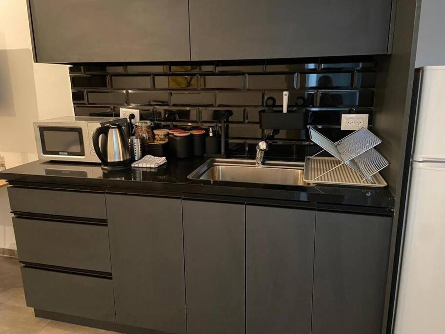 Lovely Flat In The Center 36 Tel Aviv